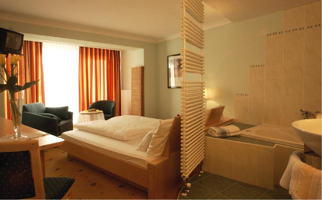 Hotel Alpina Nature-Wellness Wenns Exterior foto